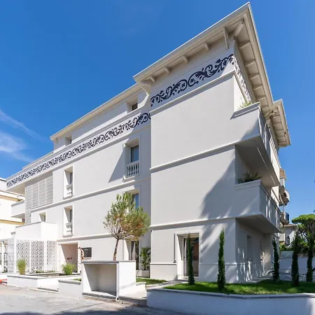 Apartmanhotel History