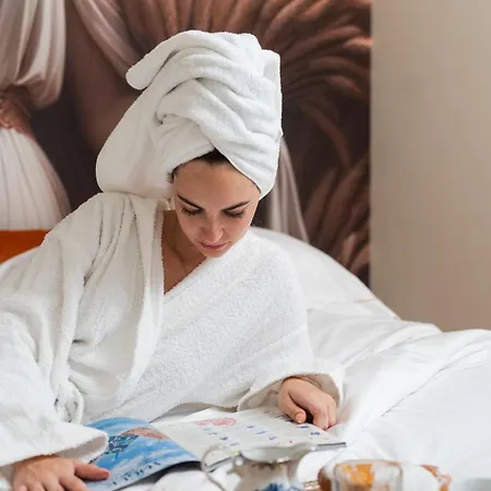 Apart-hotel History Riccione