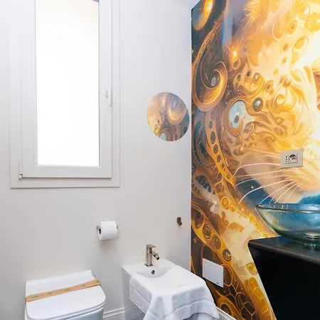 History Aparthotel 4*